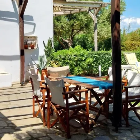 Holiday home #luxlikehome Golden Sunrise Afytos